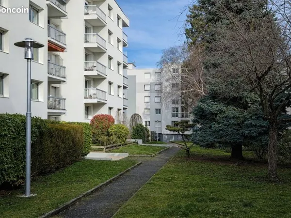 F4, 83 m², balcon, garage