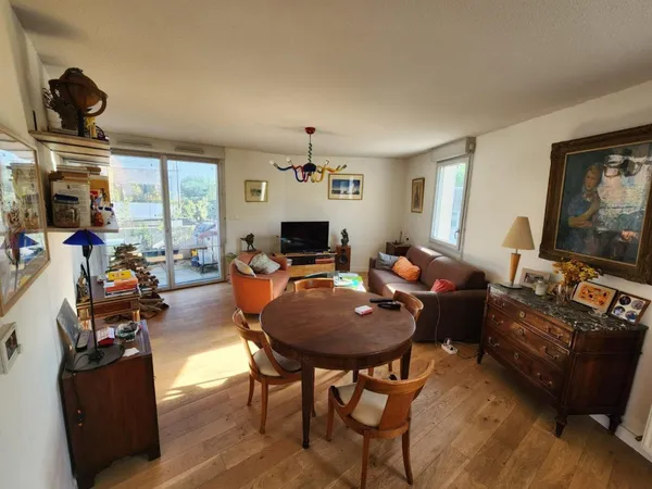 TOULOUSE - Apt T3 - 68m² - place de parking en S/S