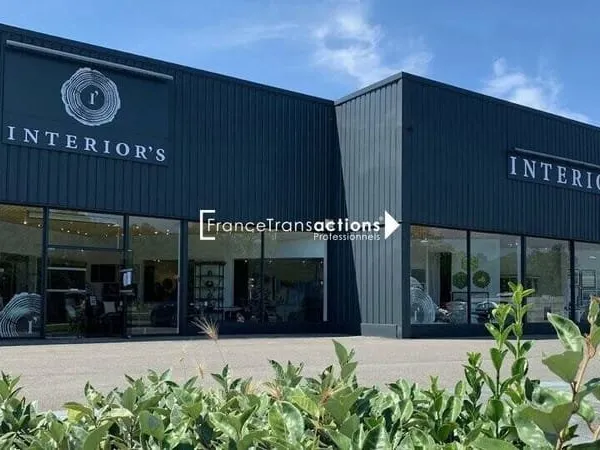 Local commercial 760 m²