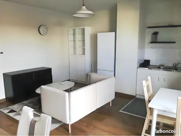 Appartement récent et lumineux - 34m2 + parking privé - proche Prébendes et faculté de médecine