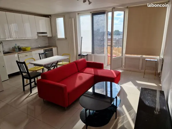 Dernier étage - Duplex lumineux avec balcon - Métro L12 à 6 min