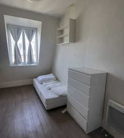 Studio de 11m2 à louer sur Paris 08