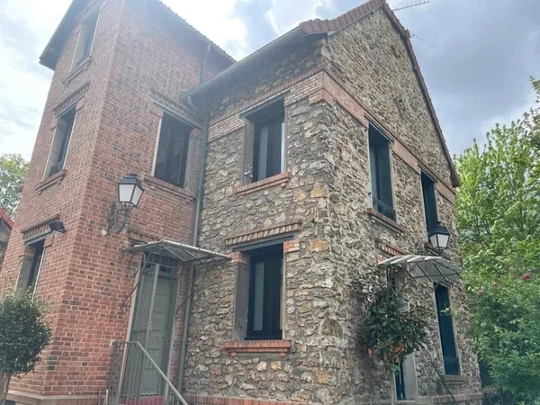 94400 VITRY MAISON 234.35 M² AVEC UN TERRAIN DE 359 M²