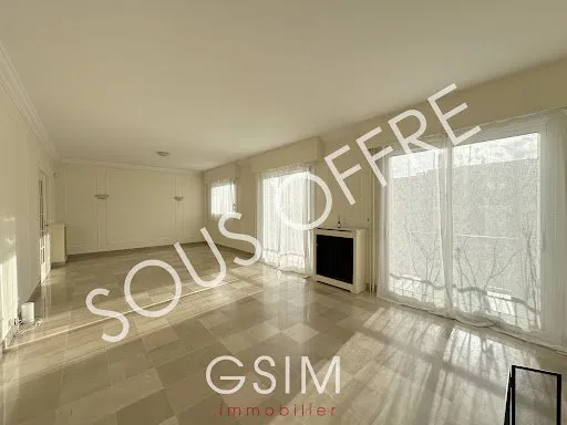 Maison 7 pièces 196 m²