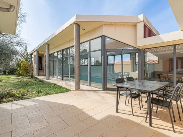 Maison 7 pièces 190 m²