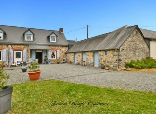 Maison à vendre 5 pièces EVRON (53)