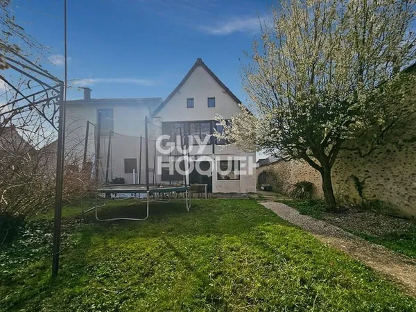Maison 6 pièces 213 m²
