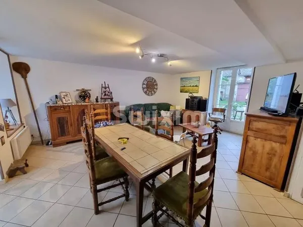Propriété 4 pièces 87 m²