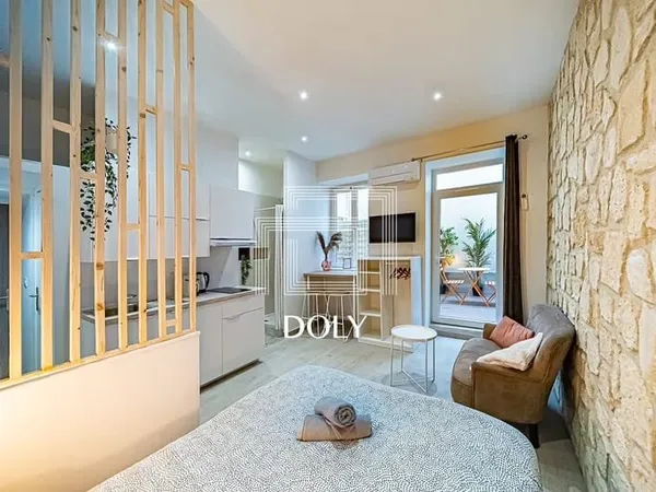 STUDIO AVEC TERRASSE - 75019 PARIS