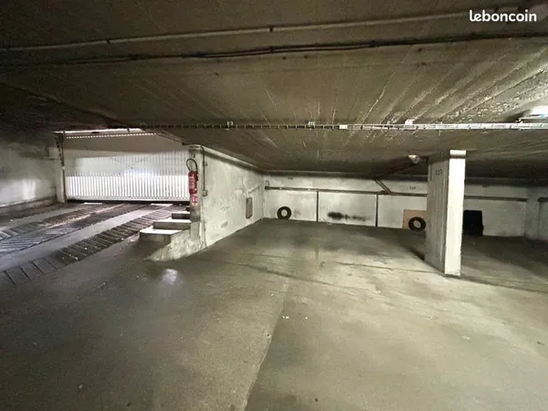 Emplacement bois avec accès électrique