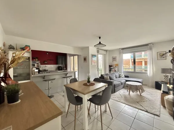 VALENCE AVENUE MAURICE FAURE - APPARTEMENT 3 PIÉCES DE 61 M2