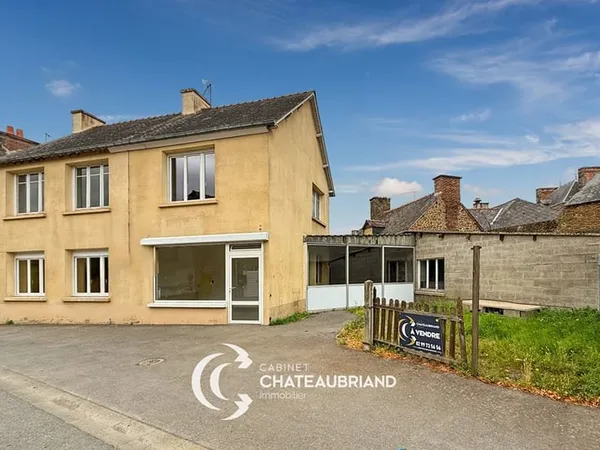 BONNEMAIN bourg - Immeuble à usage d'habitation et de local commercial
