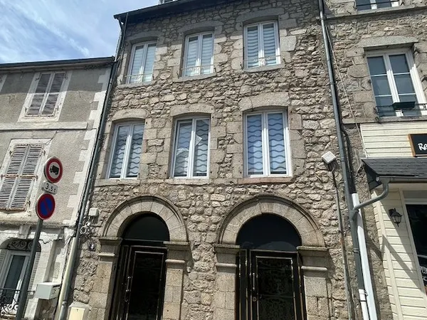 Immeuble à USSEL en CORREZE
