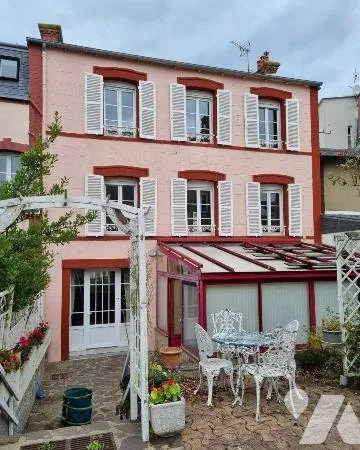 Maison 7 pièces 176 m²
