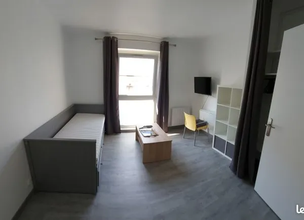 Studio meublé proche proche IUT