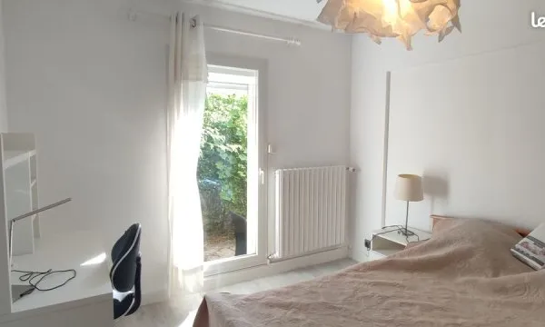 Colivinq chambre meublée pour étudiante tout inclus eau edf chauffage parking jardin