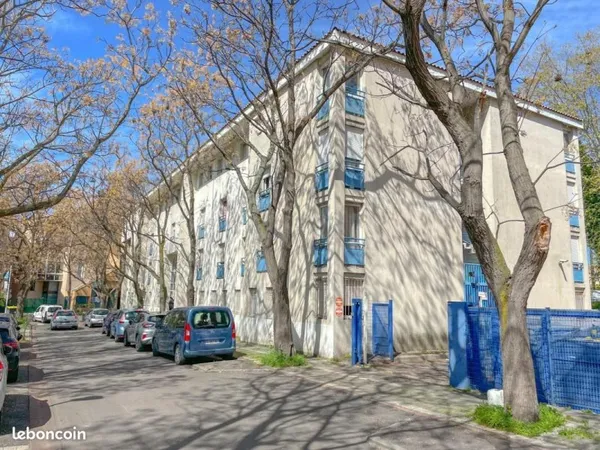 Studio 1 pièce 20 m²