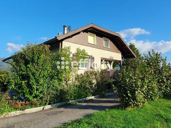 Maison 7 pièces 193 m²