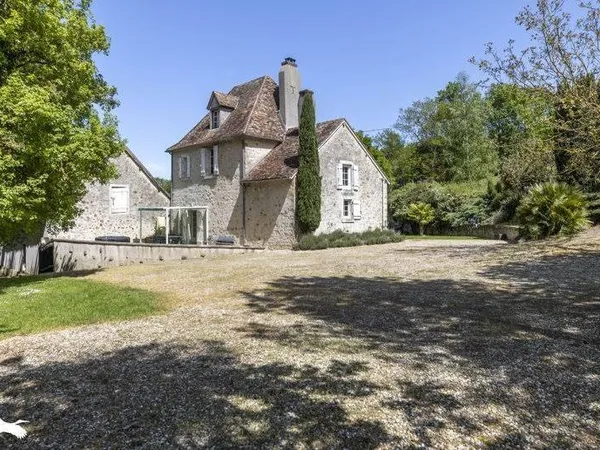 Maison 4 pièces 130 m²