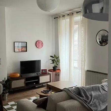 Appartement T3 / 2 Chambres non meublé + garage