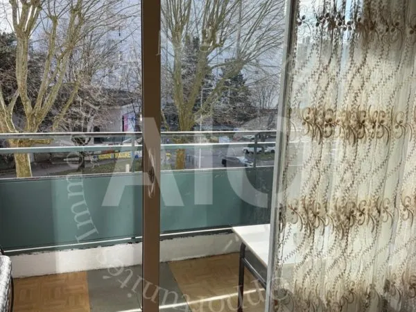Appartement avec balcon, cave et stationnement Lyon 5
