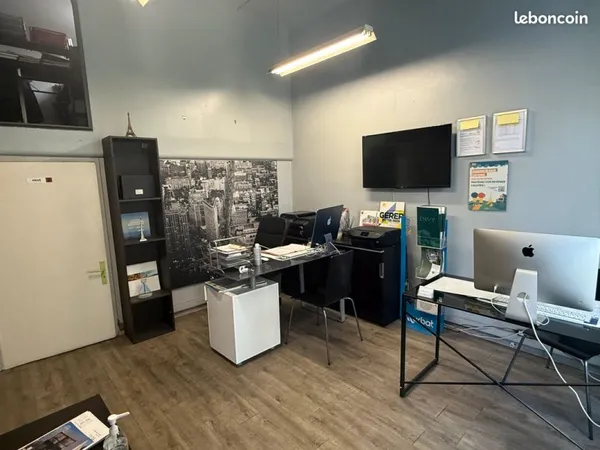 VENTE DROIT AU BAIL - LOCAL COMMERCIAL / BUREAUX - 26,78 m² + MEZZANINE