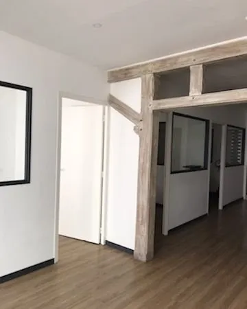 Local professionnel 95 m²