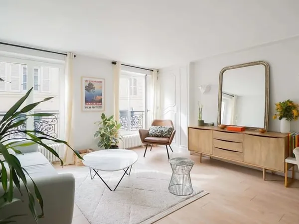 Paris 7e - RUE ROUSSELET - Appartement à vendre - 3 pièces - 67,84m² Carrez - 68,76m² au sol - 2 cha