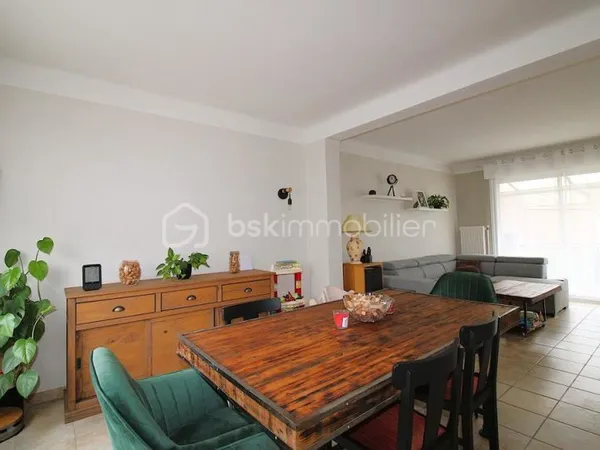 Maison 130 m2 - 3 chambres - double garage - jardin