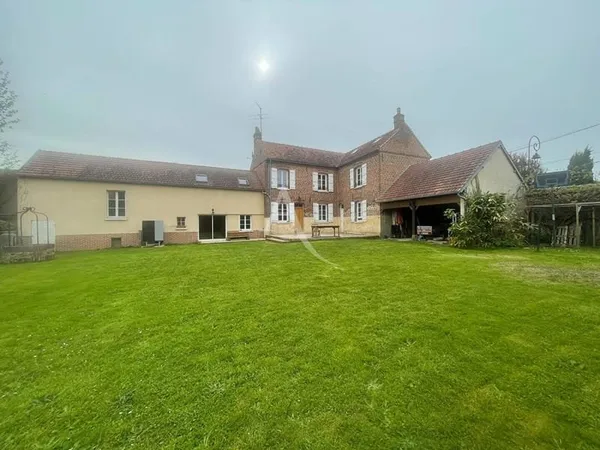 Maison 8 pièces 160 m²