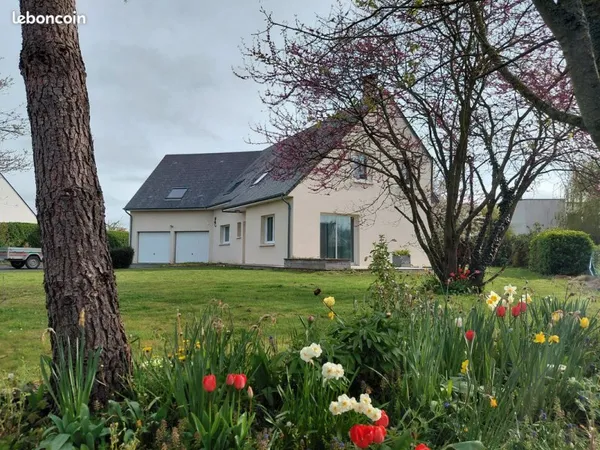 Maison individuelle 8 pièces - 169 m² - Terrain 1250 m²