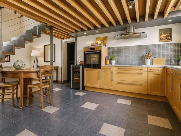 Appartement 5 pièces 150 m²