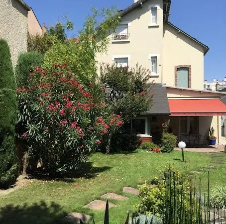 Maison 10 pièces 287 m²
