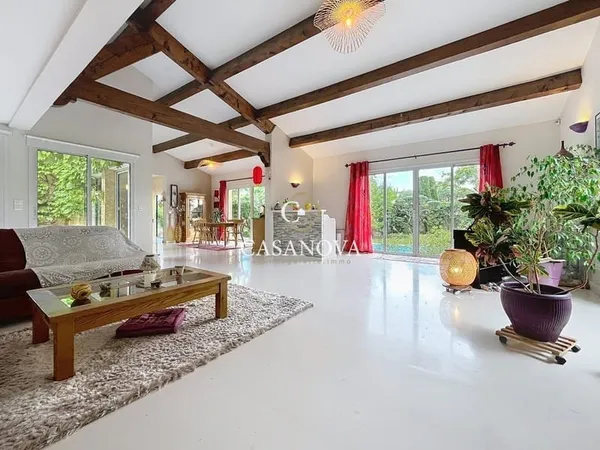 Agde & le Cap d'AGDE, quartier résidentiel paisible. Villa d'architecte 275 m² sur 1000 m² de terrai