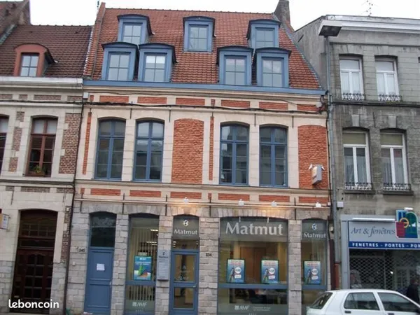 Local médical ou paramédicale ou commerce