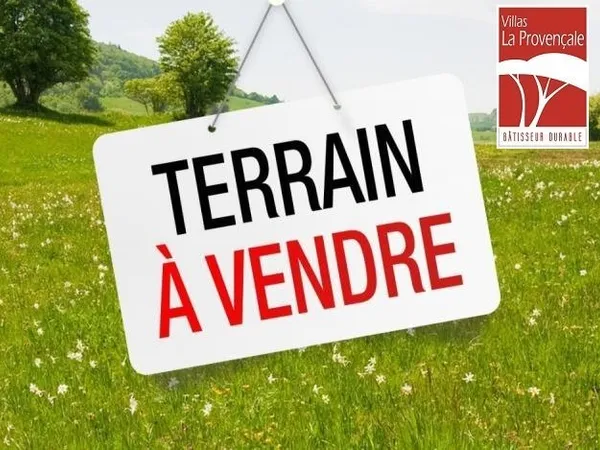 Terrain constructible, bel emplacement à Lambesc