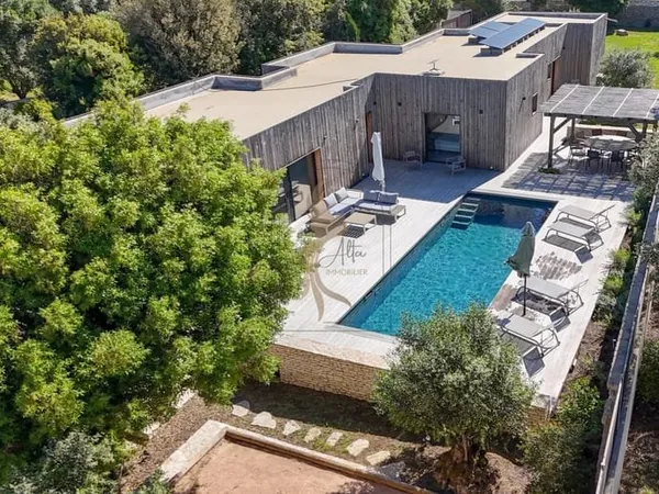Dossier sur demande villa à Bonifacio