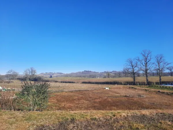 Terrain 707 m²