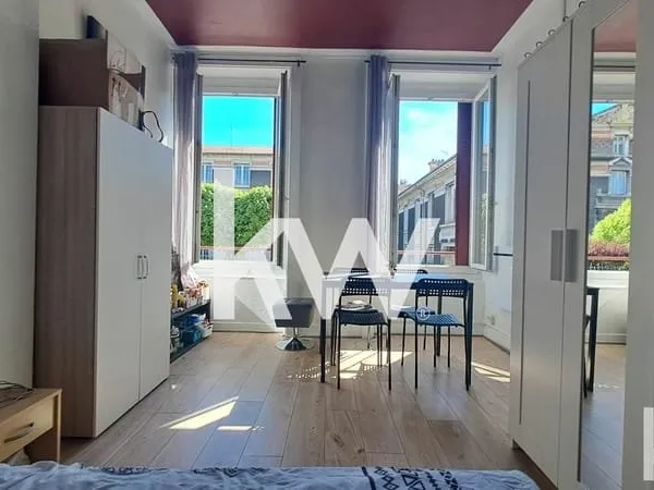 SAINT ETIENNE : appartement F1 (27 m²) à vendre
