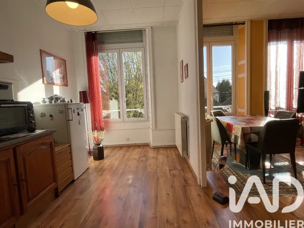 Immeuble 221 m²