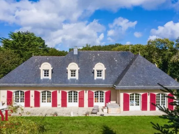 Maison 10 pièces 375 m²