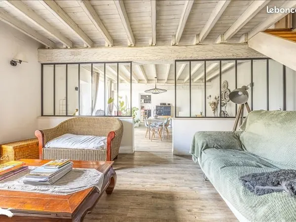 Maison 8 pièces 248 m²