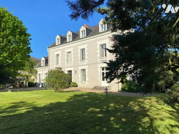 Maison 7 pièces 308 m²