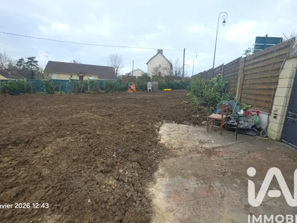 Terrain 675 m²