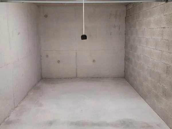 Loue Box/garage epagny 120e/mois cc résidence sécurisée