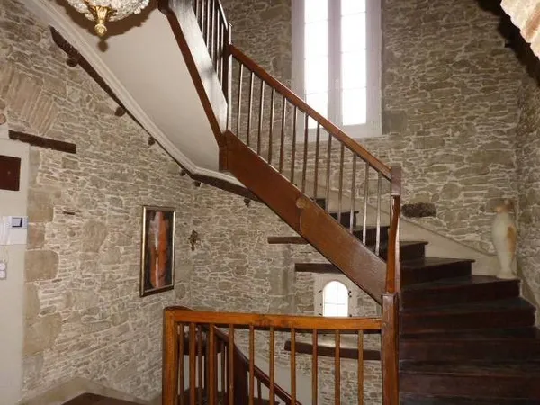 Maison 6 pièces 326 m²