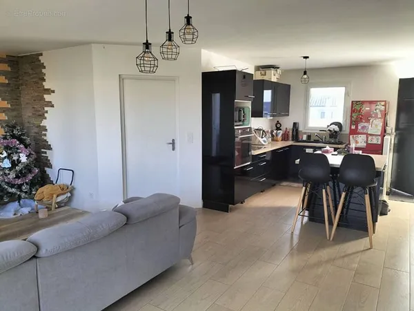 Maison neuve Tonnay Charente 5 pièces 99.21m²