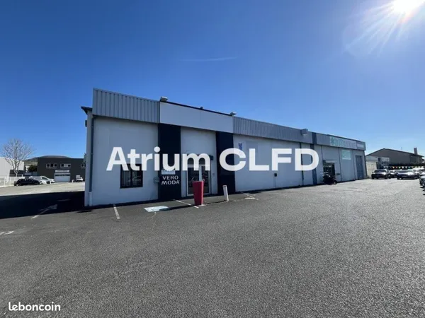 LOCAL COMMERCIAL 335 m² COURNON-D'AUVERGNE