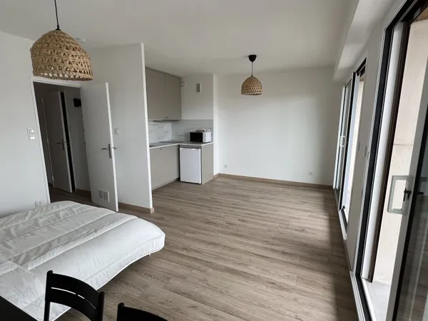 Beau studio meublé avec terrasse - Marseille 1er - proche gare St Charles