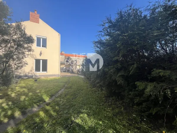 Maison 44320